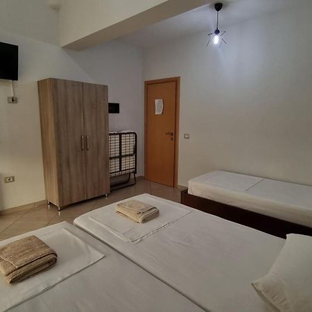 Hotel Anmaor Qëparo Exteriér fotografie